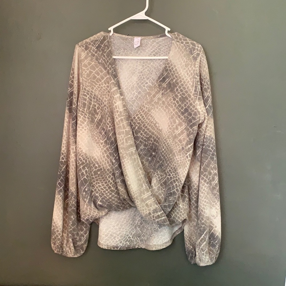 [CY Fashion] Reptile Print Wrap Blouse - Large